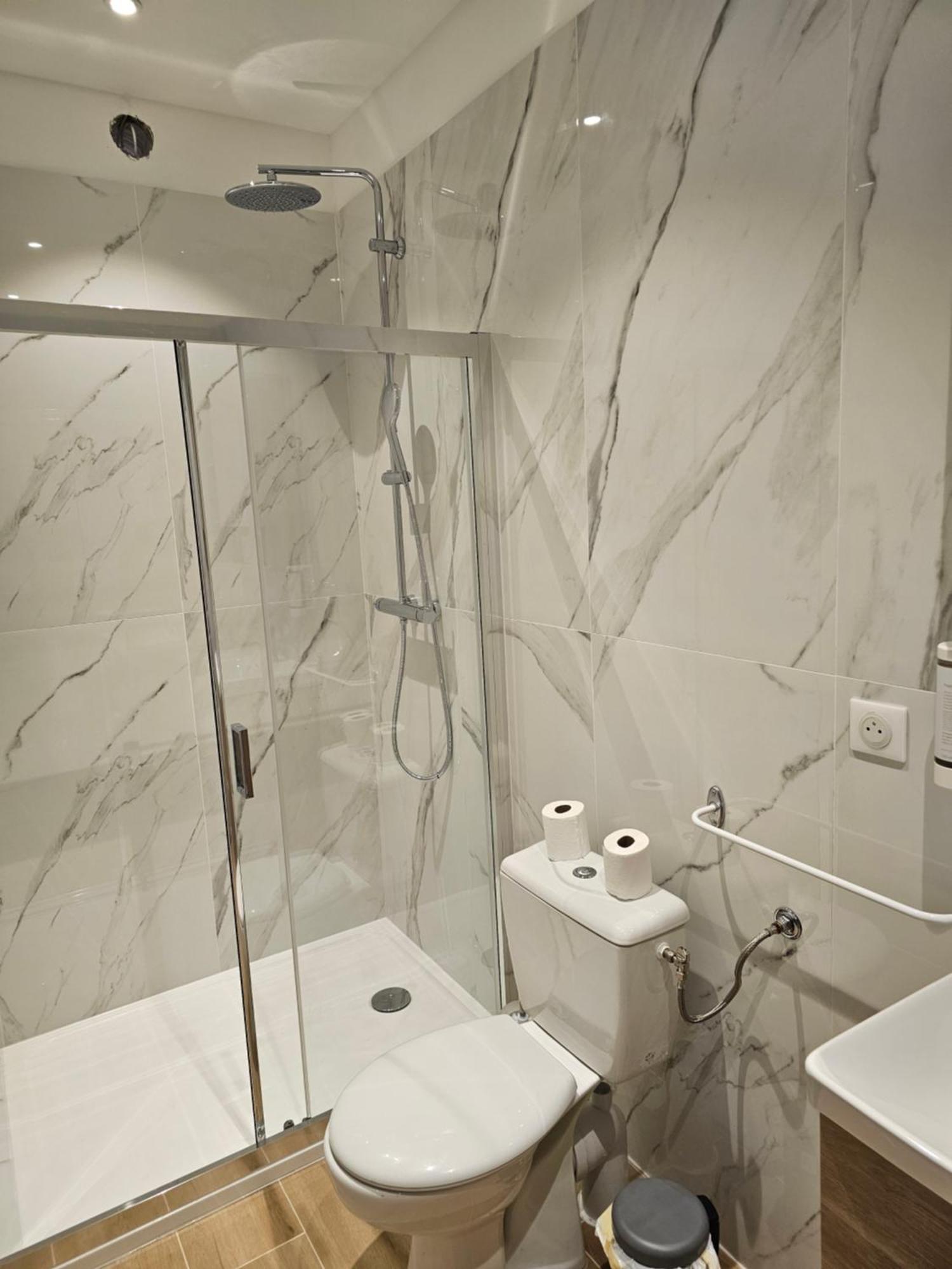 101 CHAMBRE 2 AVENUE CHARLES DE GAULLE