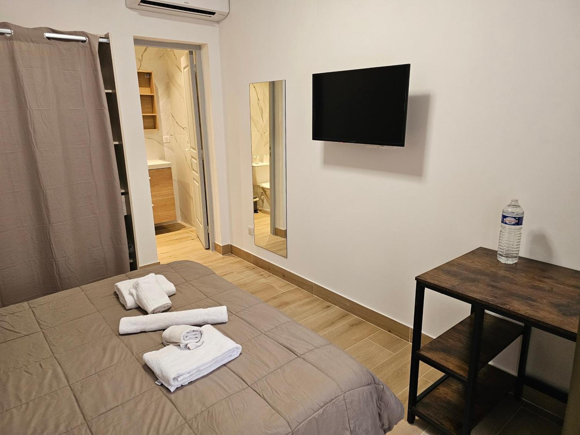 101 CHAMBRE 2 AVENUE CHARLES DE GAULLE
