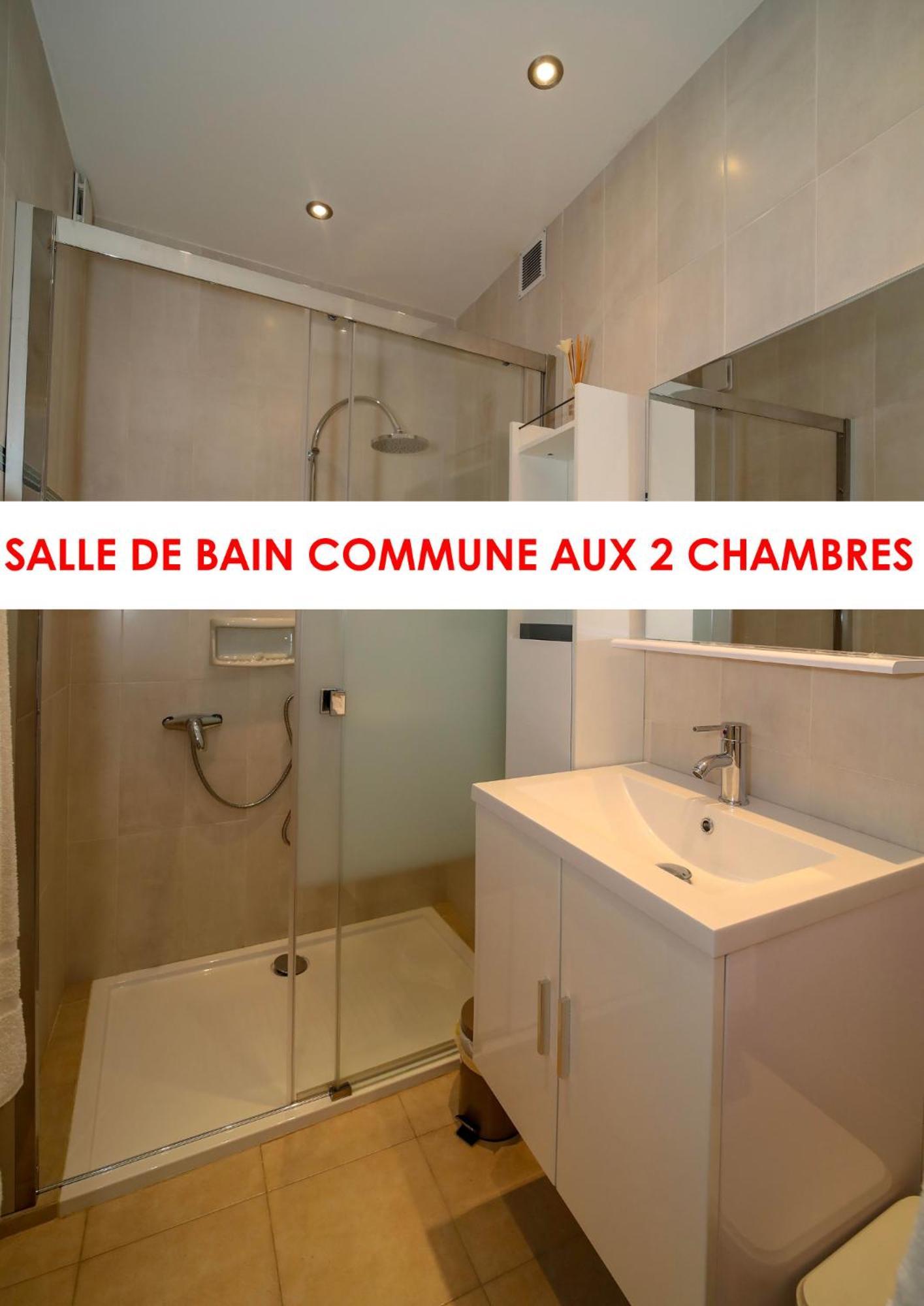 EMILIE2 CHAMBRE PRIVEE AVEC SDB WC EN COMMUN 17 QUAI COMPARETTI