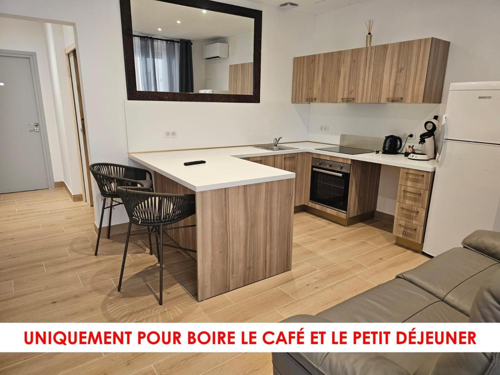 102 CHAMBRE PRIVEE SDB WC EN COMMUNS 2 AV CHARLES DE GAULLE