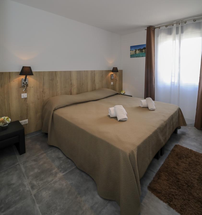 302 CHAMBRE FAMILIALE 2 AV CHARLES DE GAULE