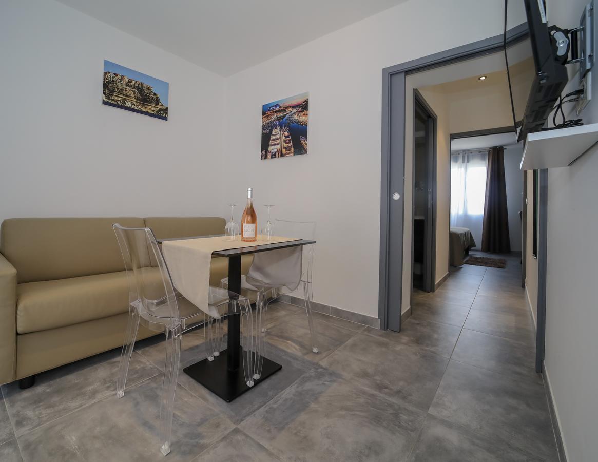 302 CHAMBRE FAMILIALE 2 AV CHARLES DE GAULE